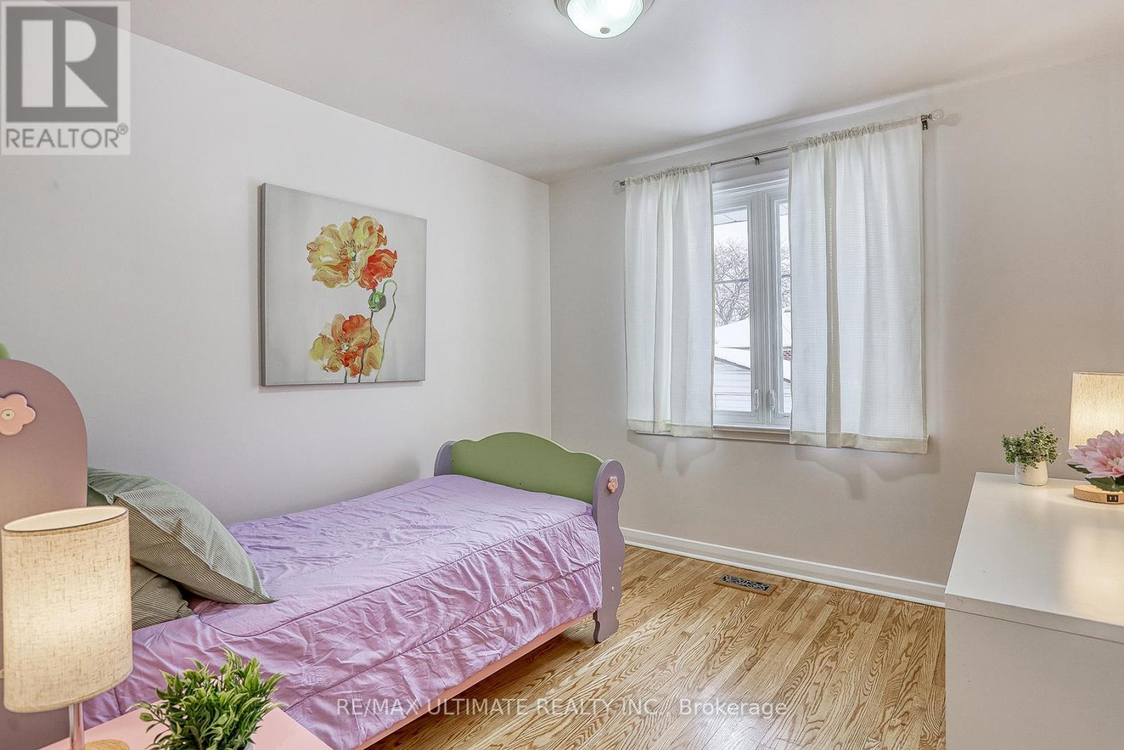 7 Chopin Avenue, Toronto, ON - Indoor Photo Showing Bedroom