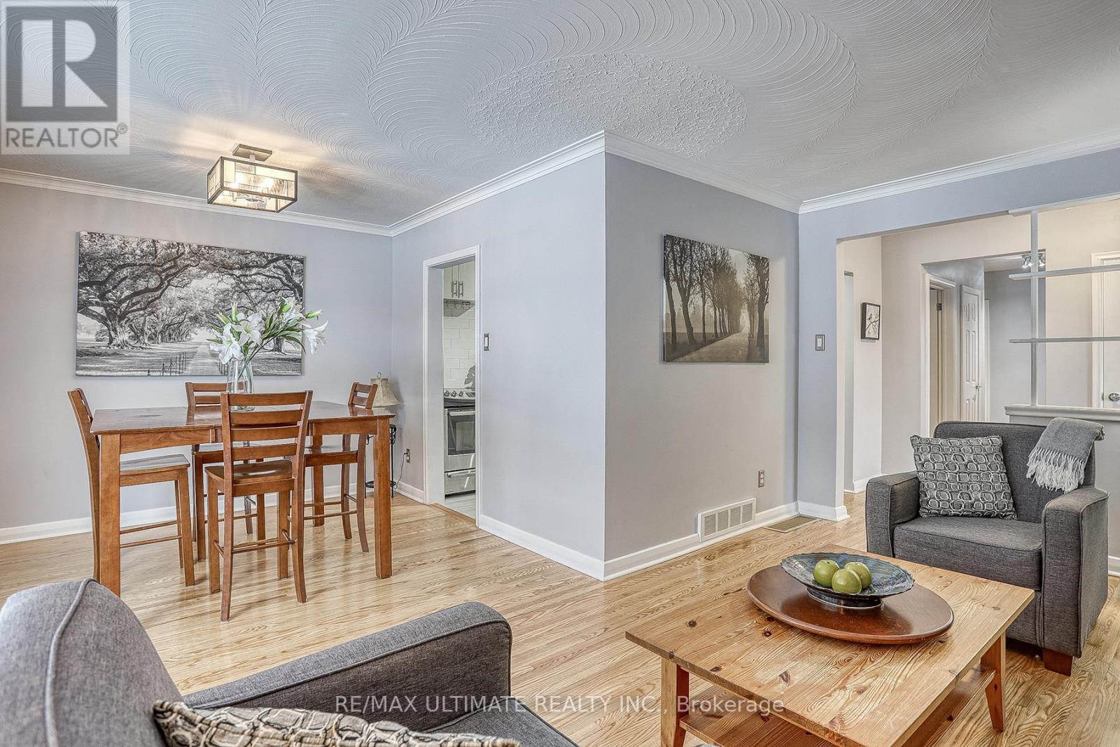 7 Chopin Avenue, Toronto, ON - Indoor