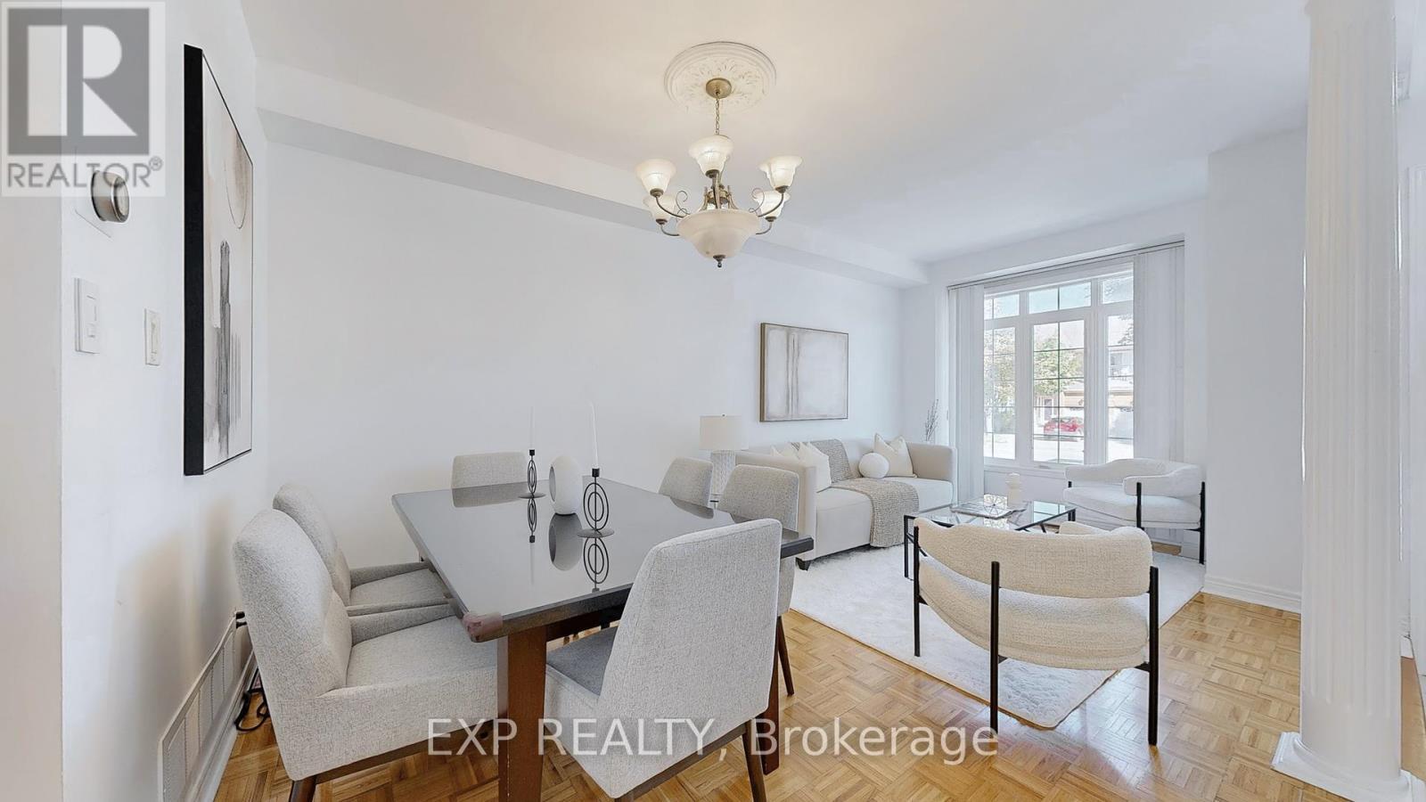 19 La Rocca Avenue, Vaughan, ON - Indoor Photo Showing Dining Room