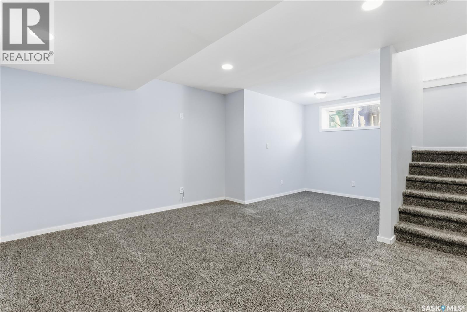 567 Kloppenburg Crescent, Saskatoon, SK - Indoor Photo Showing Other Room