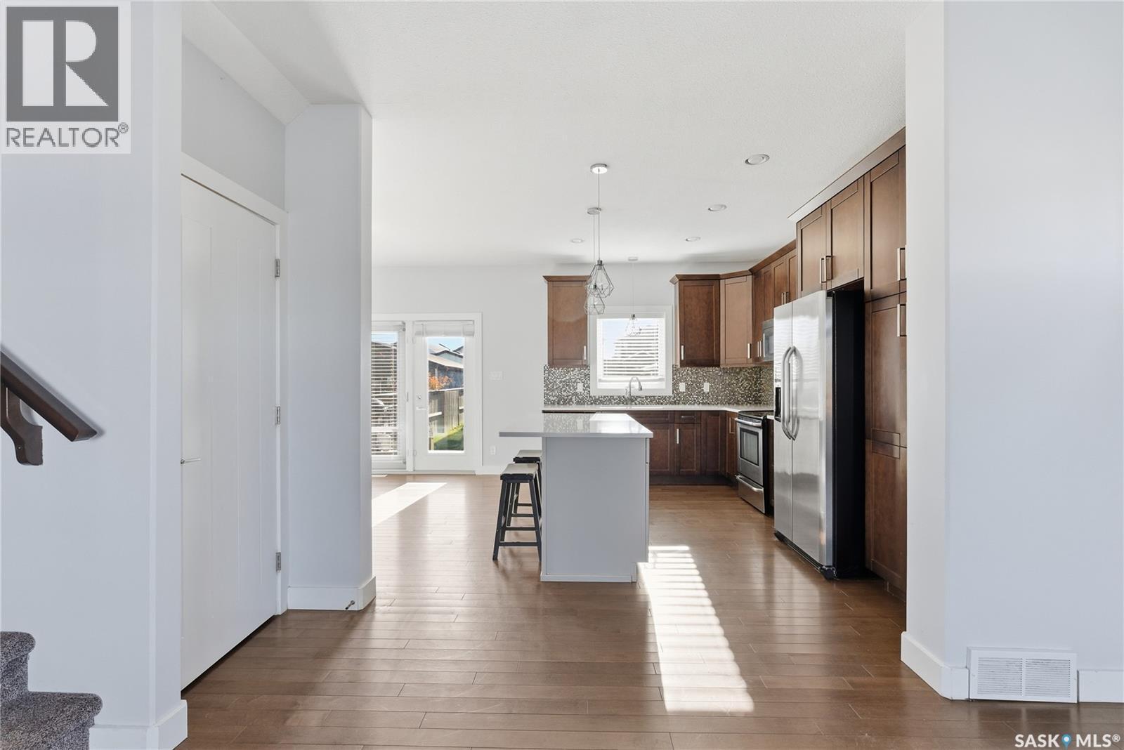 567 Kloppenburg Crescent, Saskatoon, SK - Indoor Photo Showing Kitchen