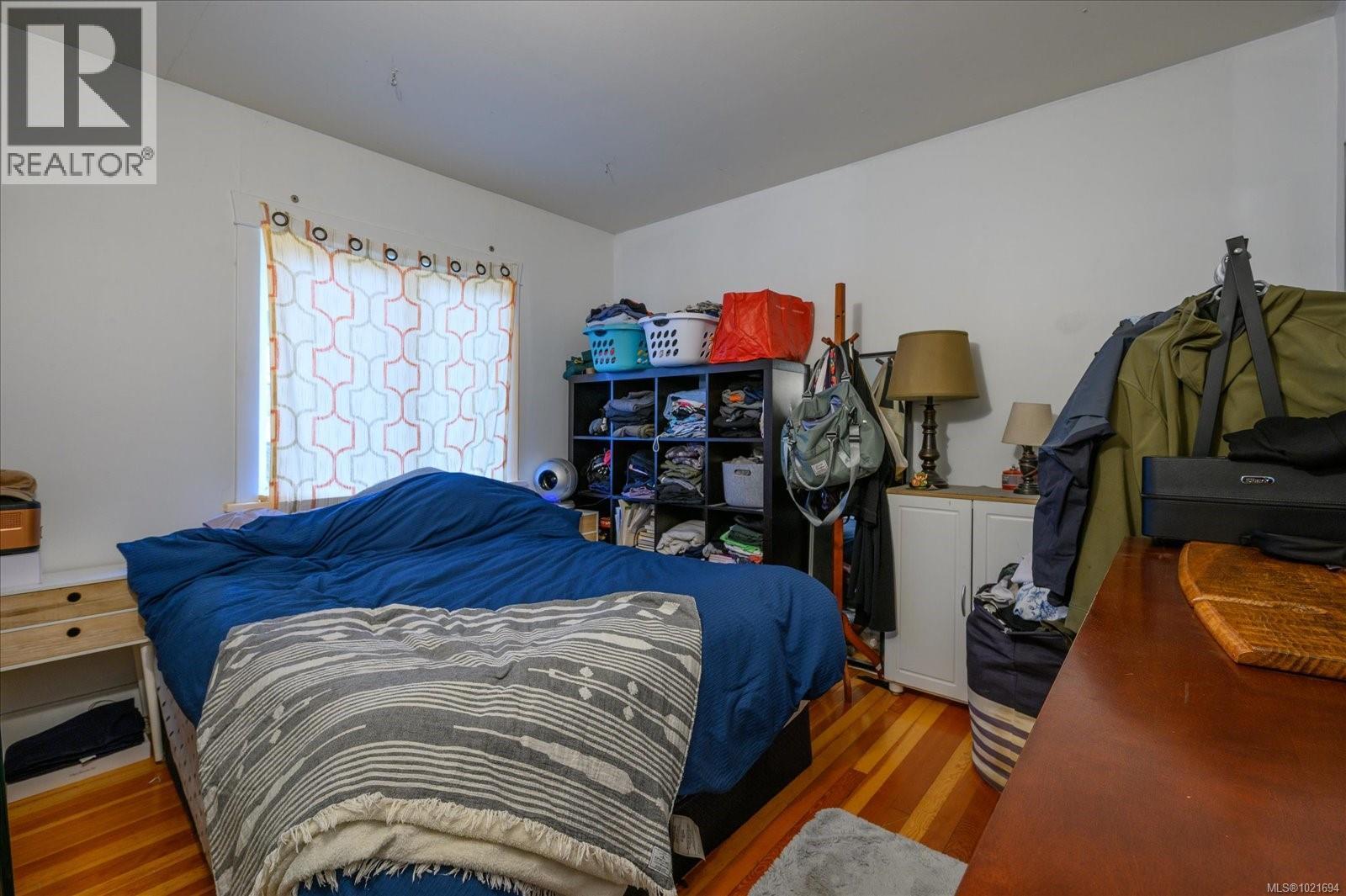 1986 Estevan Rd, Nanaimo, BC - Indoor Photo Showing Bedroom