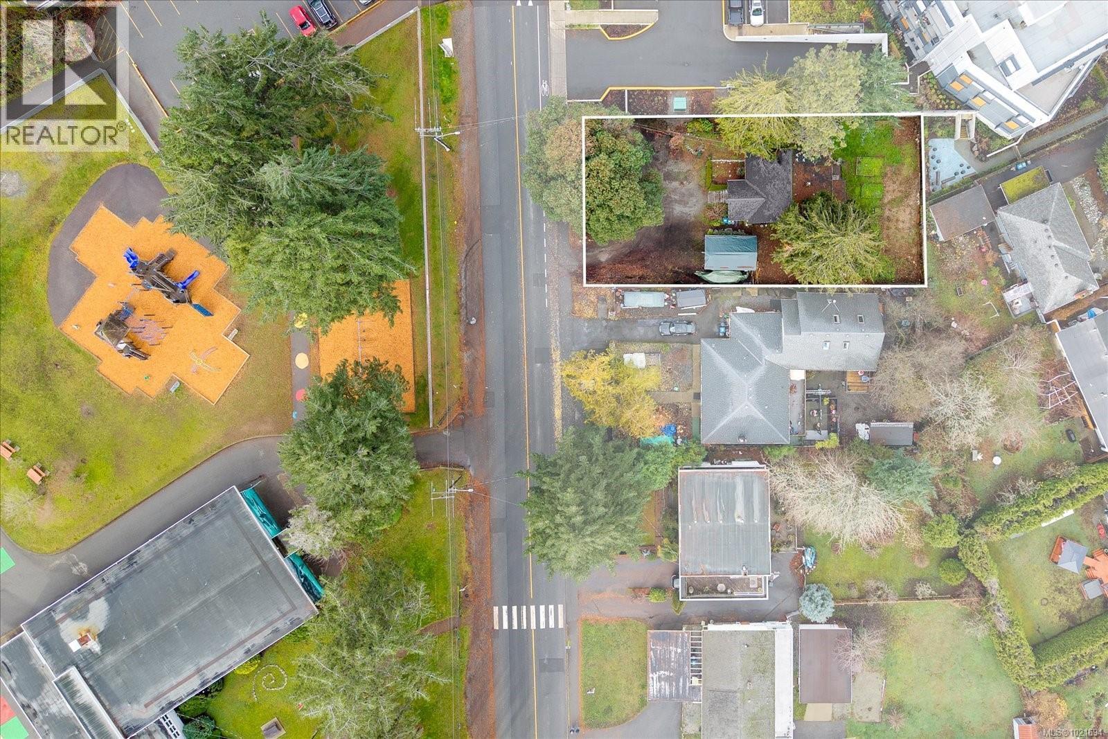 1986 Estevan Rd, Nanaimo, BC - With View