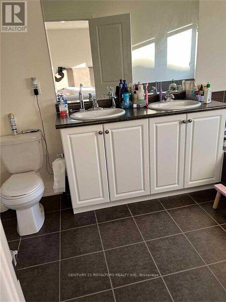 12 Foliage Drive, Brampton, ON - Indoor Photo Showing Bathroom