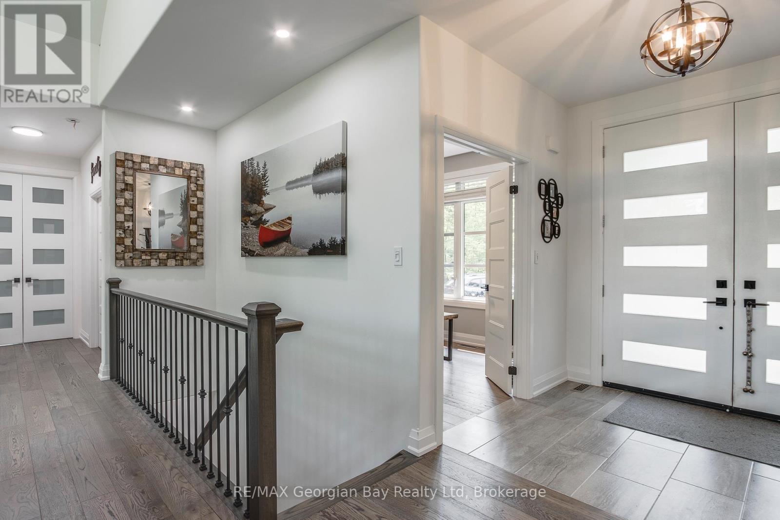 50 Windermere Circle, Tay, ON - Indoor Photo Showing Other Room