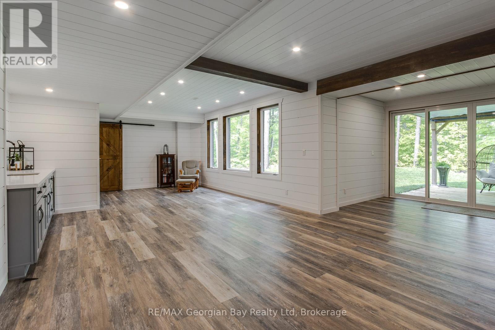 50 Windermere Circle, Tay, ON - Indoor Photo Showing Other Room