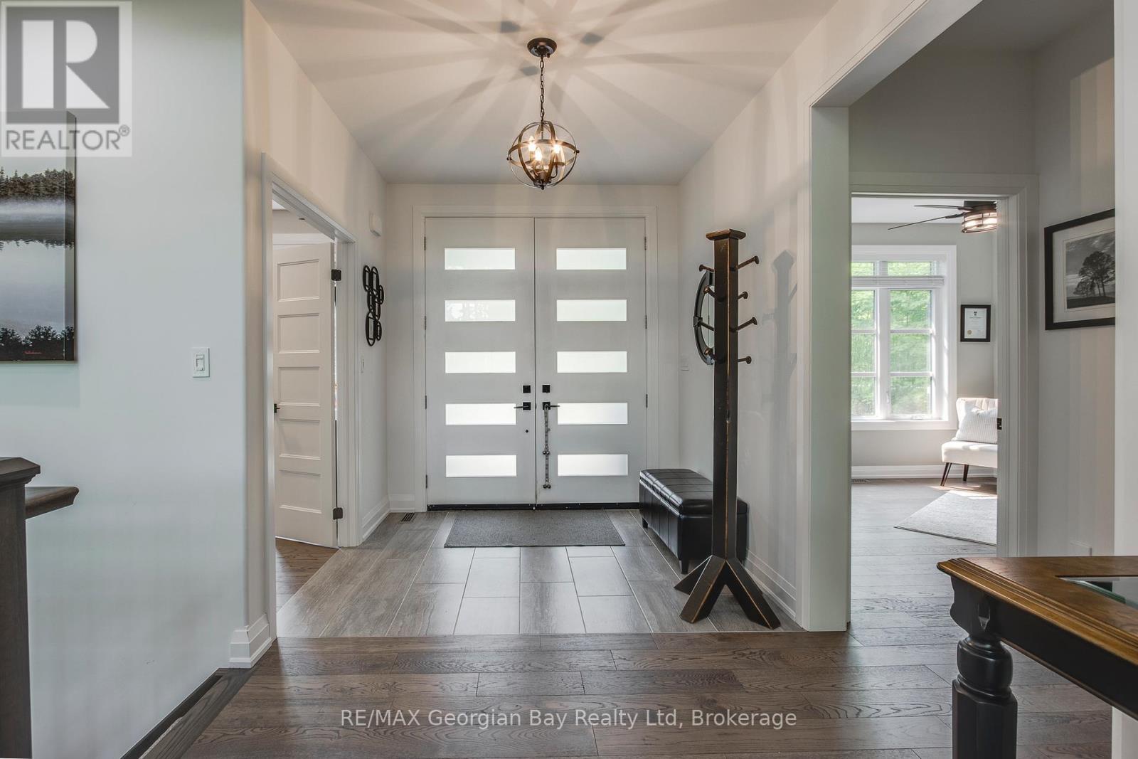 50 Windermere Circle, Tay, ON - Indoor Photo Showing Other Room