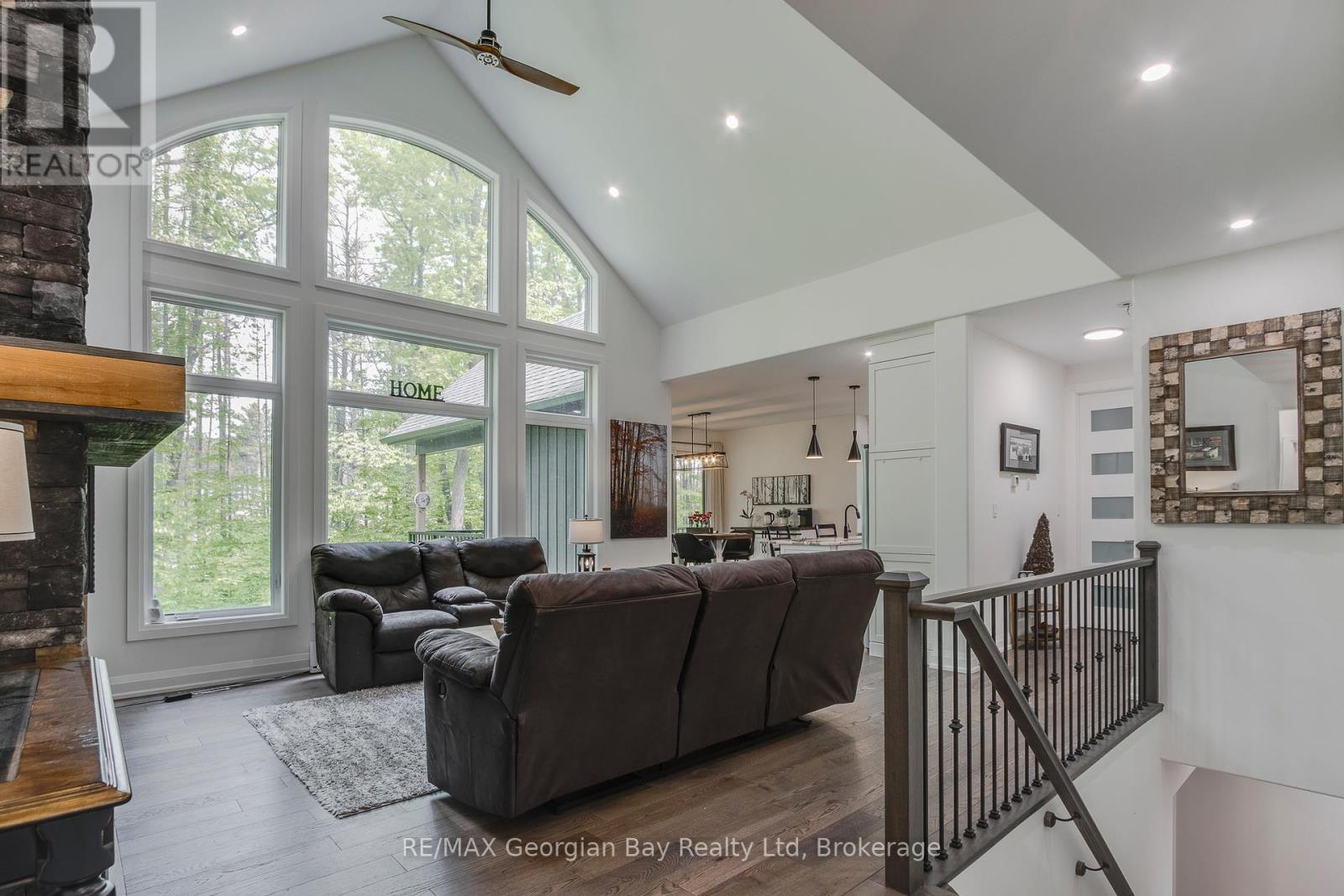 50 Windermere Circle, Tay, ON - Indoor With Fireplace