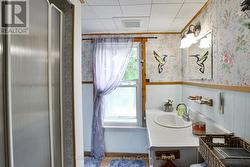 2nd floor 4pc bath. -