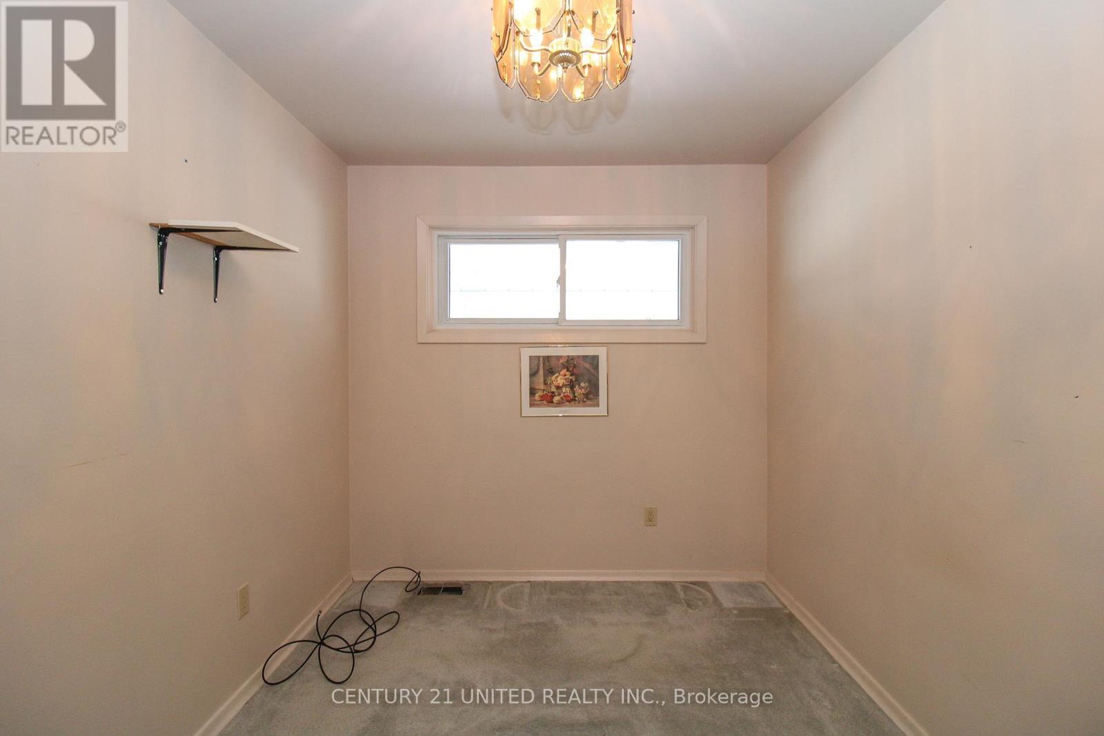 636 Cameron Street, Peterborough (Otonabee Ward 1), ON - Indoor Photo Showing Other Room