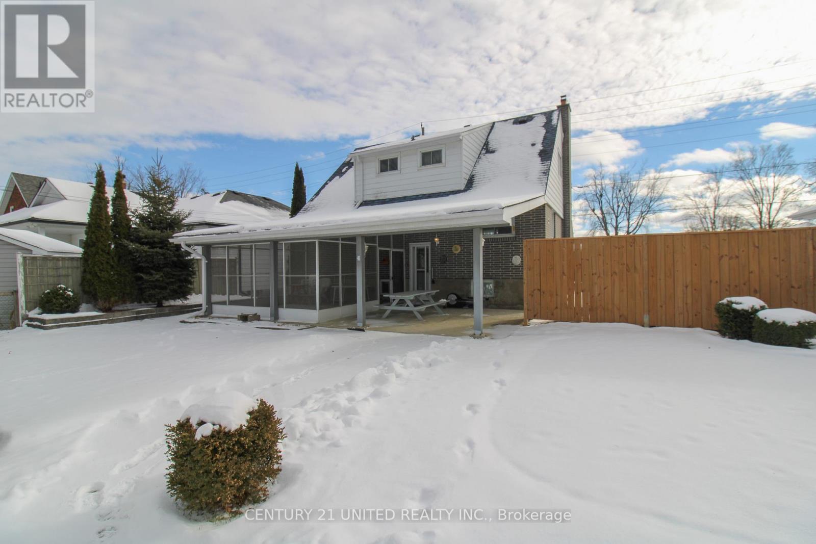 636 Cameron Street, Peterborough (Otonabee Ward 1), ON - Outdoor