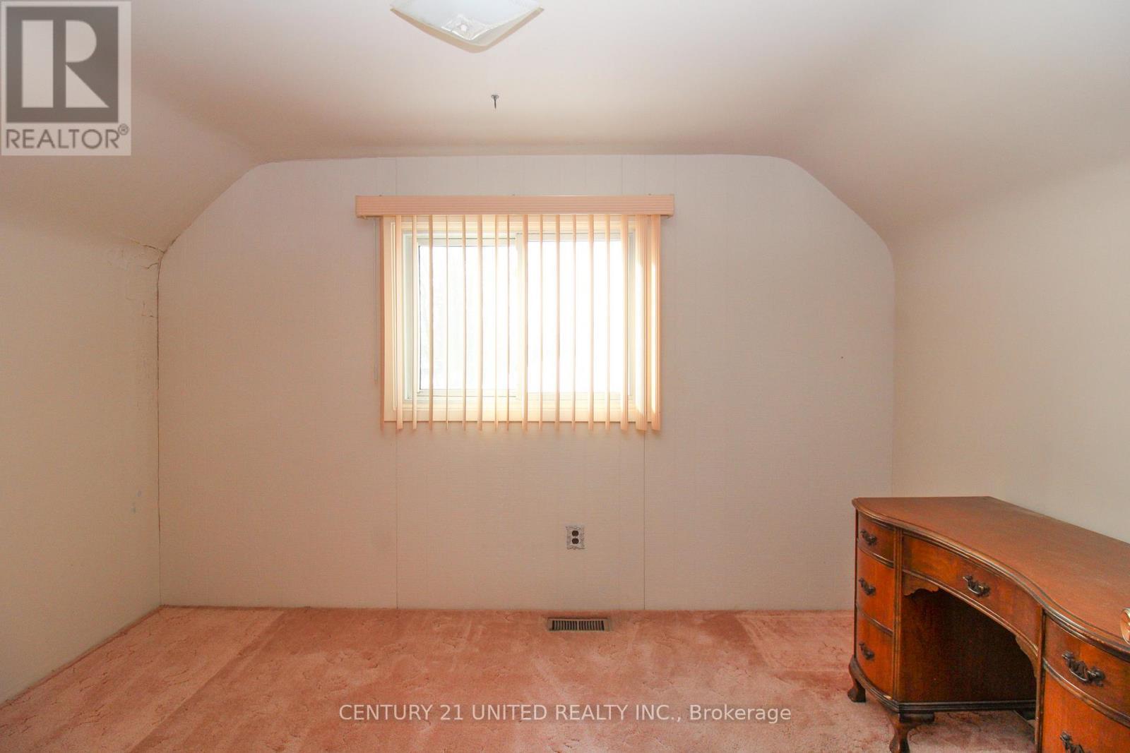 636 Cameron Street, Peterborough (Otonabee Ward 1), ON - Indoor Photo Showing Other Room