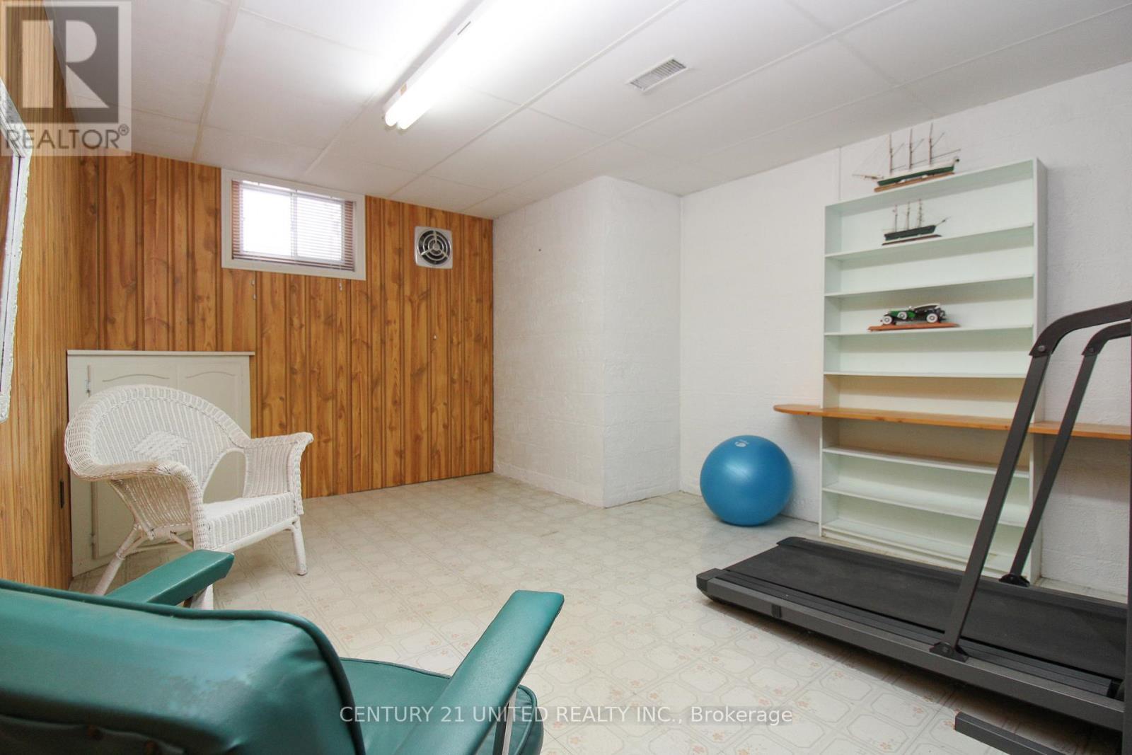 636 Cameron Street, Peterborough (Otonabee Ward 1), ON - Indoor