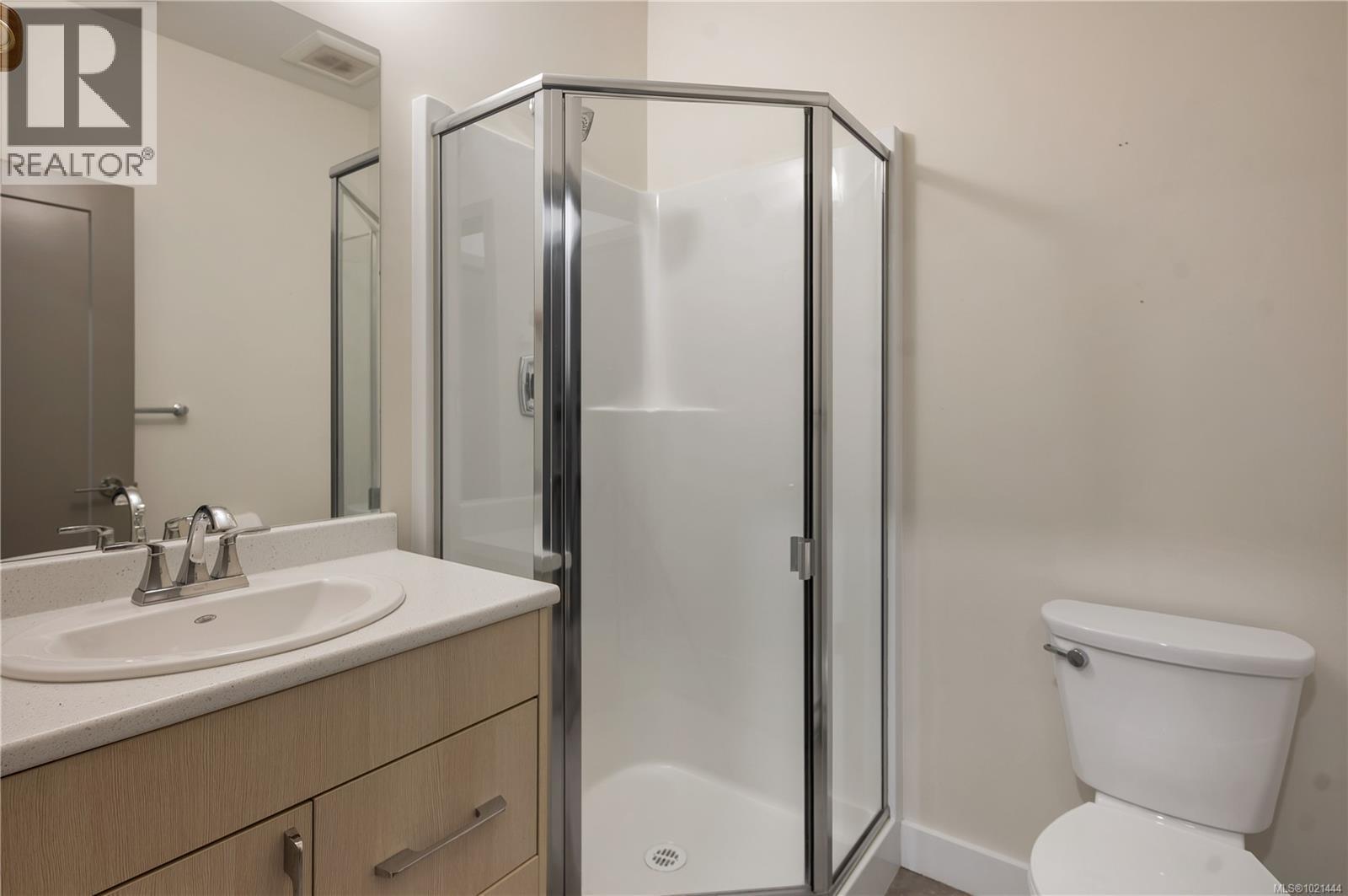 4 796 Island Hwy S, Campbell River, BC - Indoor Photo Showing Bathroom