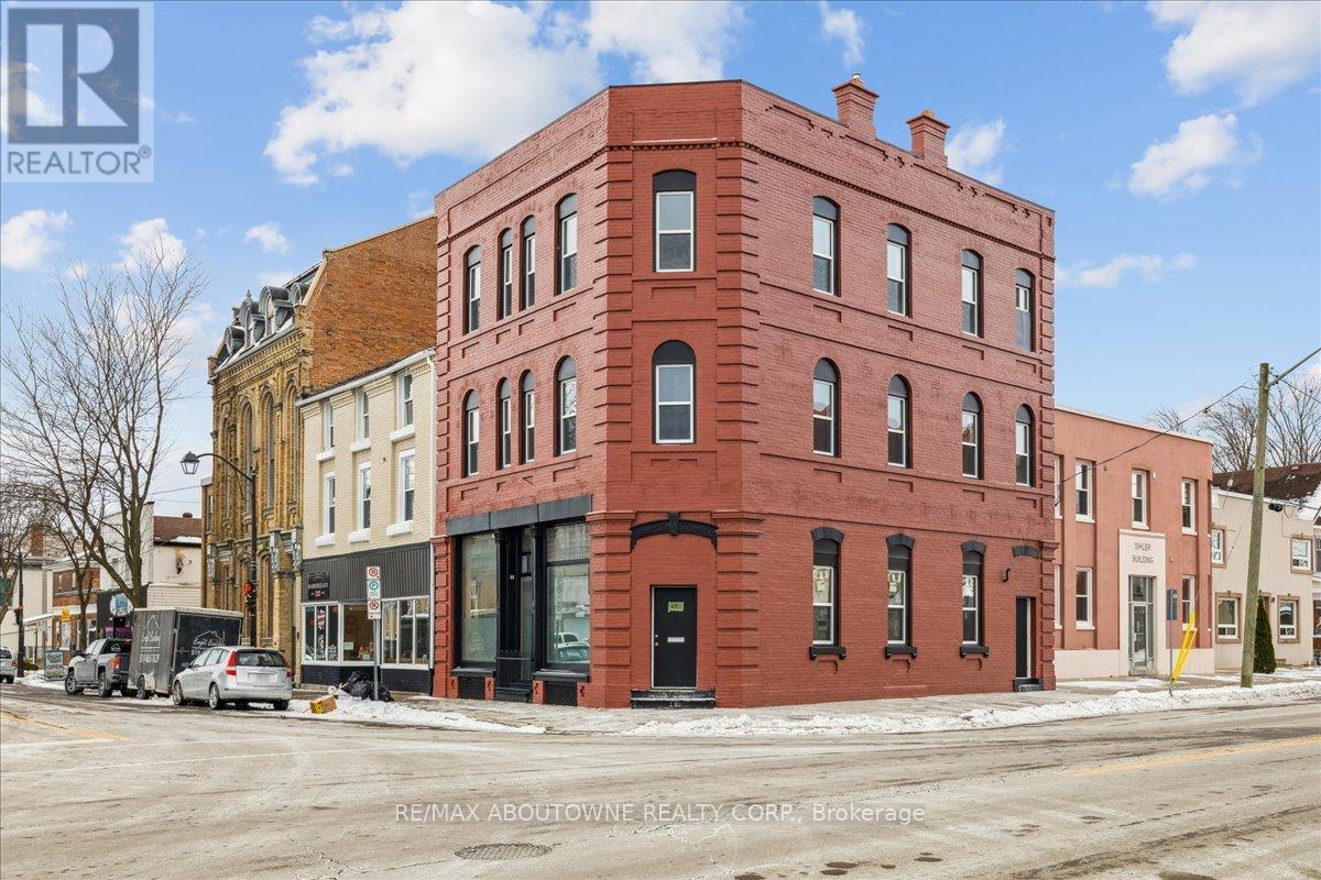 5 - 68 Peel Street W, Norfolk, ON - Outdoor With Facade