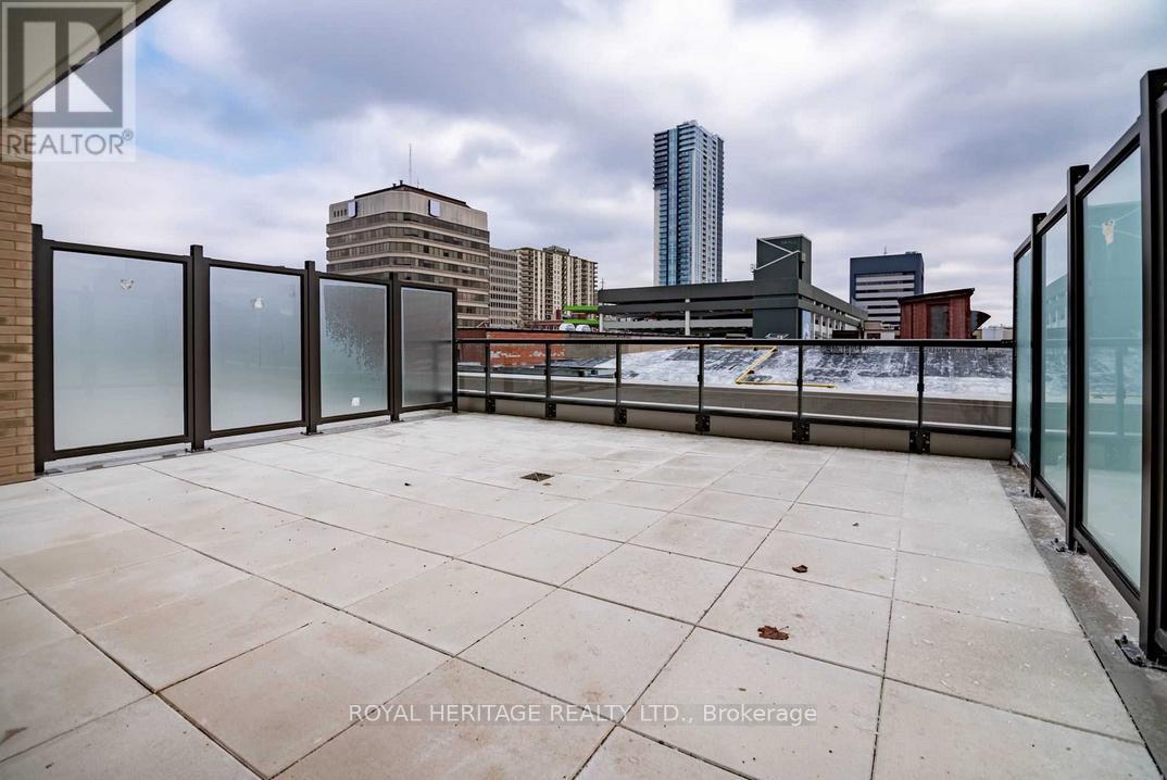 213 - 55 Duke Street W, Kitchener, ON - Outdoor