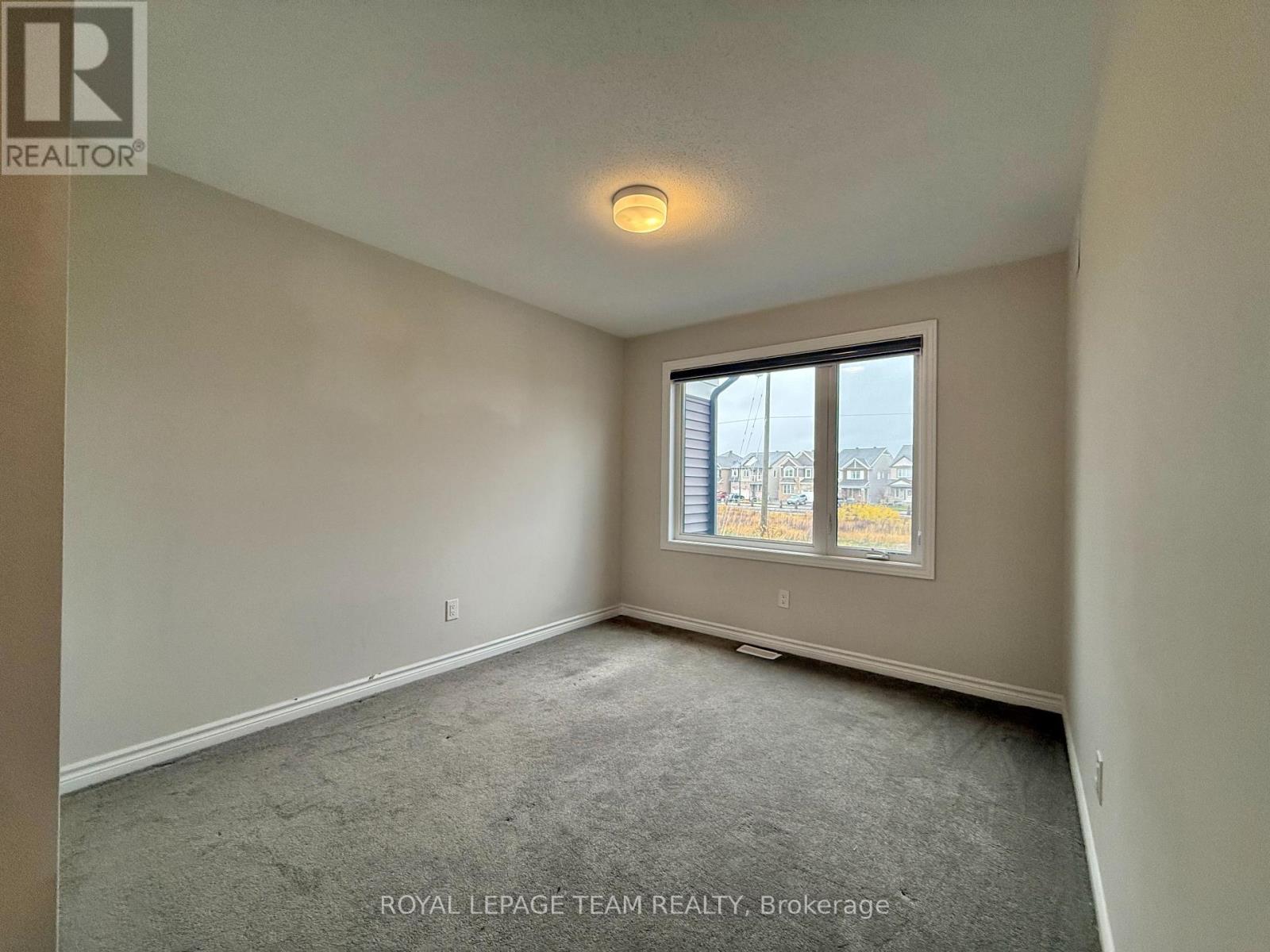 Bedroom 2 - 709 Megrez Way E, Ottawa, ON - Indoor Photo Showing Other Room
