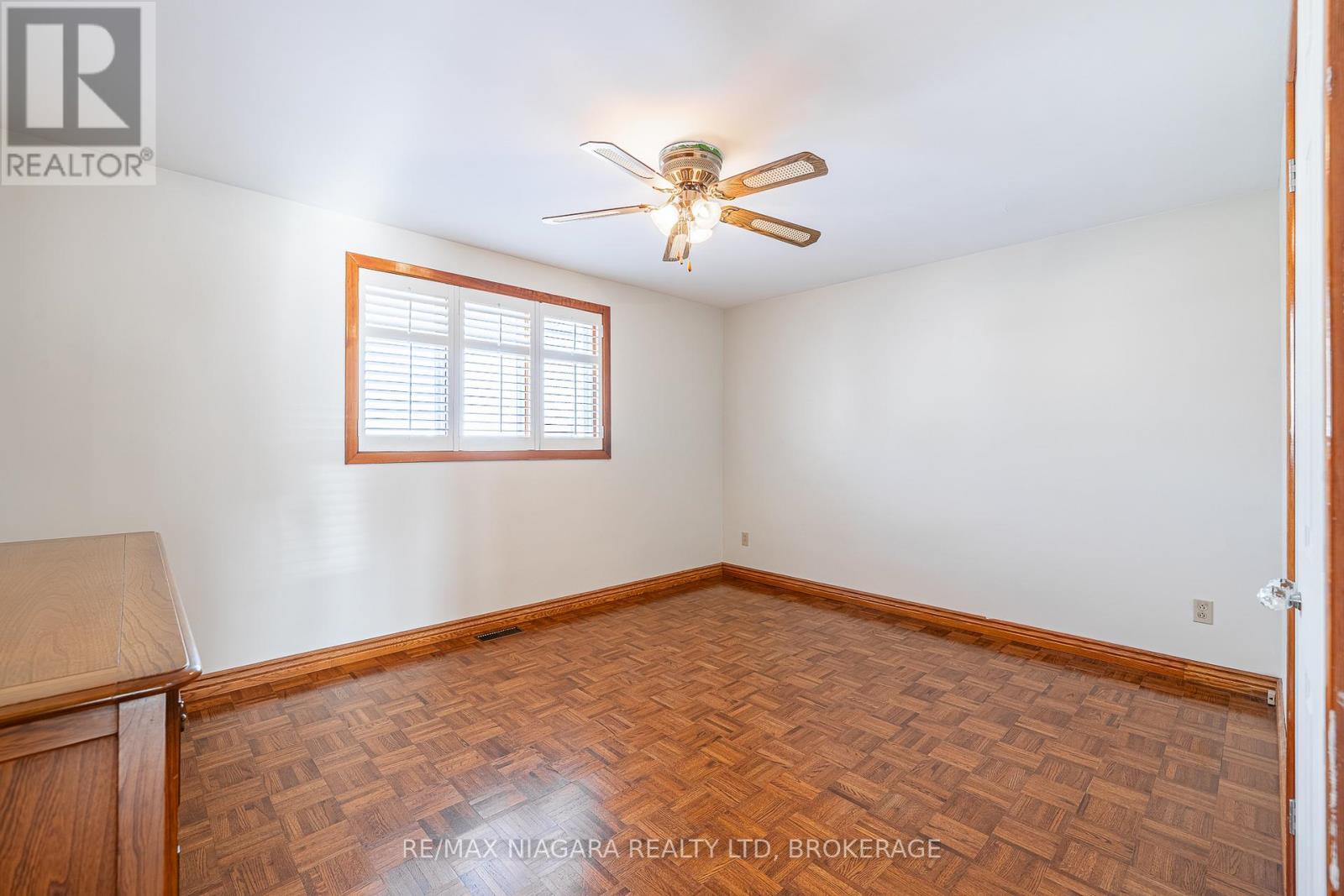 5923 Keith Street, Niagara Falls (Church'S Lane), ON - Indoor Photo Showing Other Room