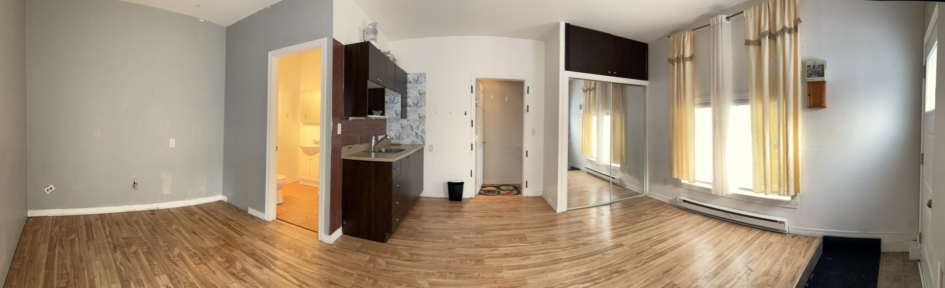 Chambre à coucher - 52 Rue Ross, Saint-Jean-Sur-Richelieu, QC - Indoor Photo Showing Other Room