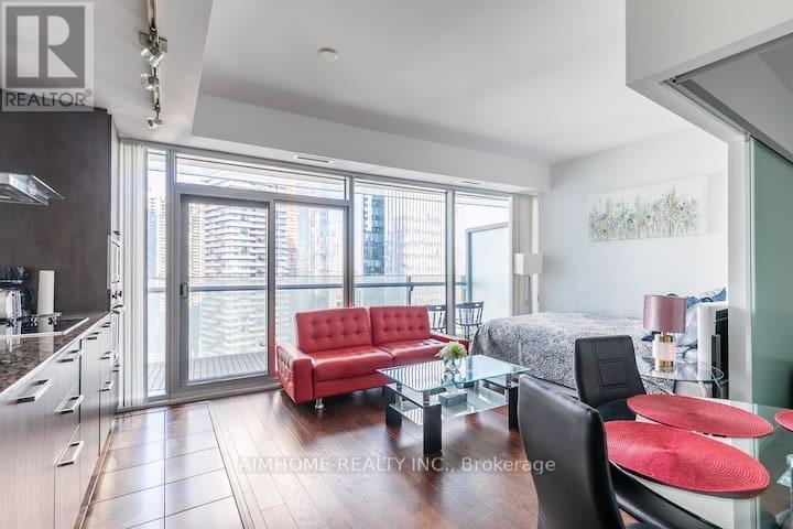 2611 - 12 York Street, Toronto, ON - Indoor