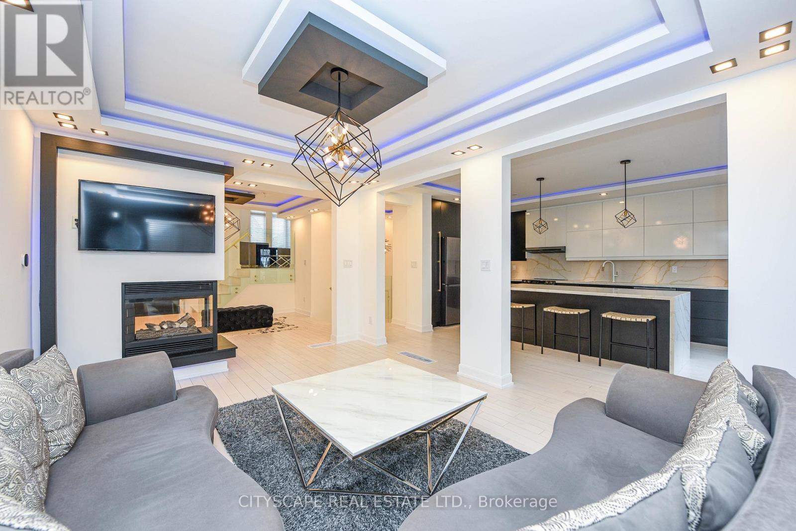 4637 James Austin Drive, Mississauga, ON - Indoor Photo Showing Living Room With Fireplace