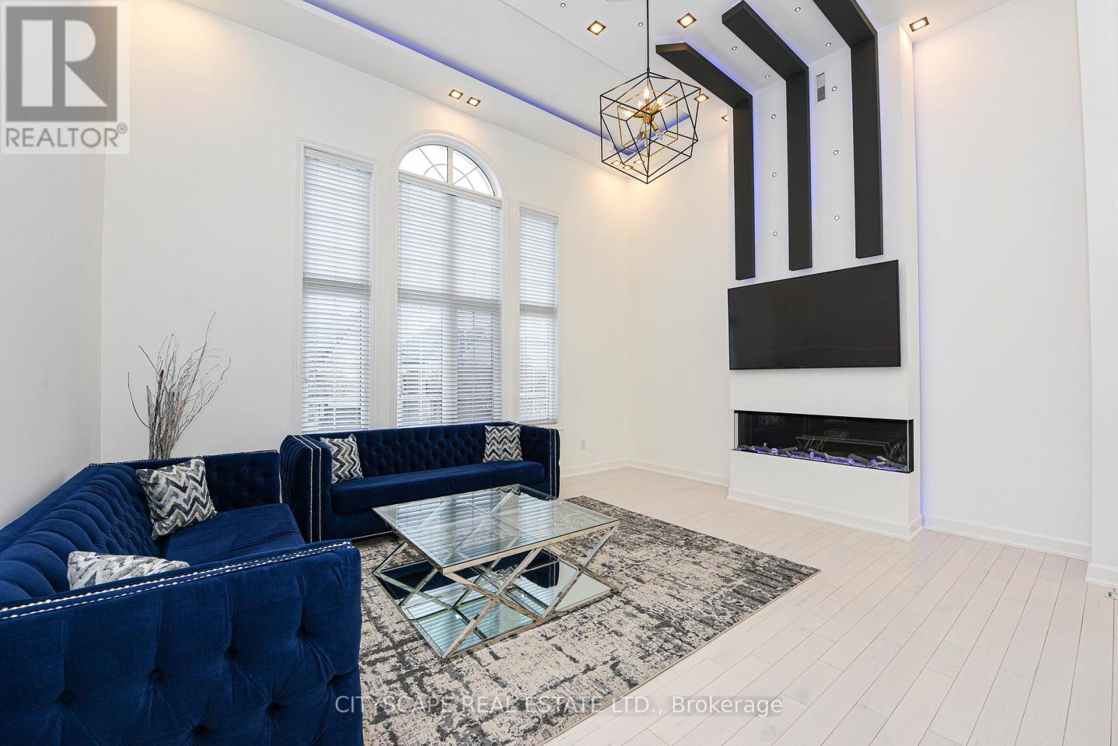 4637 James Austin Drive, Mississauga, ON - Indoor