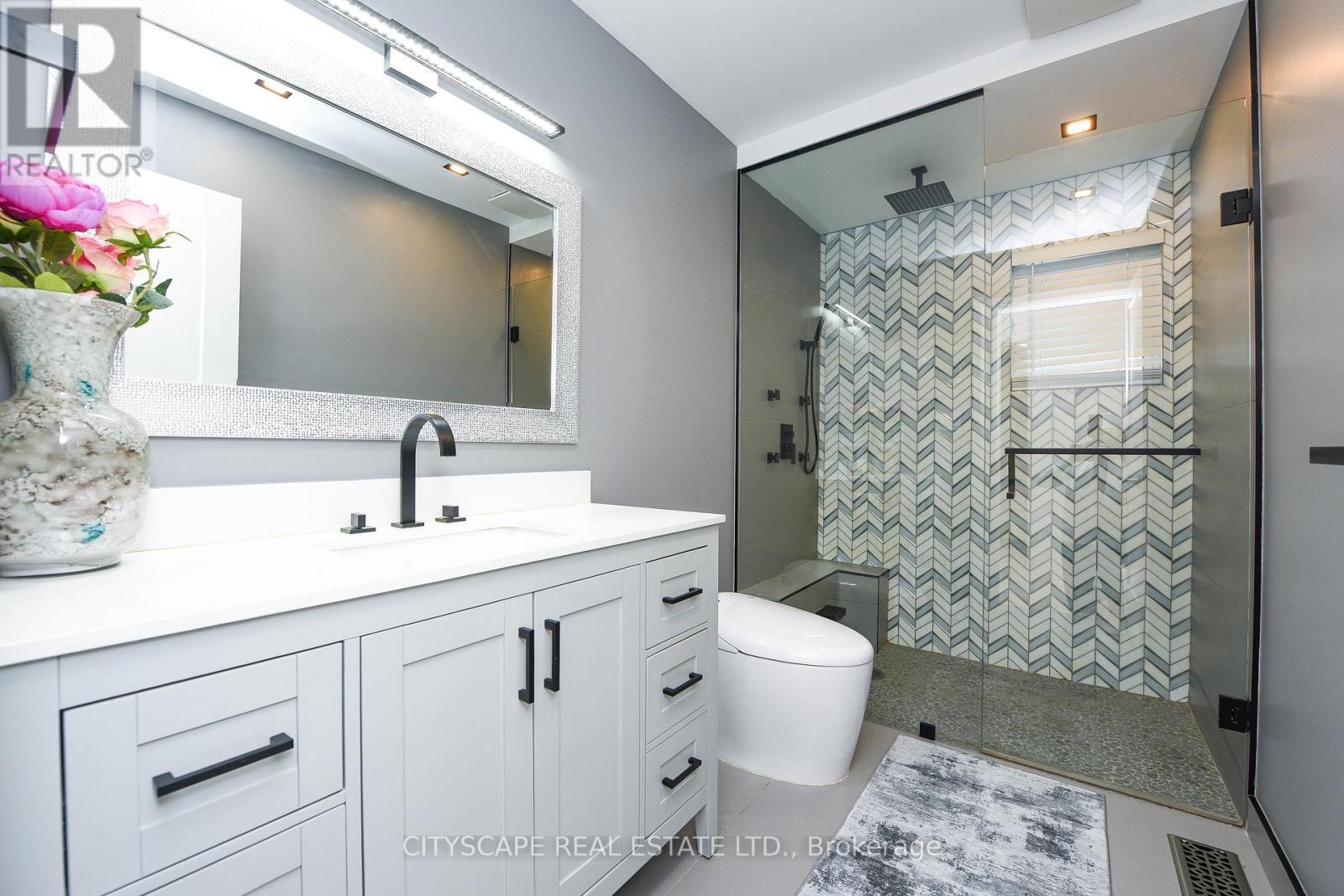 4637 James Austin Drive, Mississauga, ON - Indoor Photo Showing Bathroom