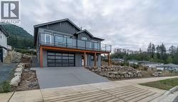 425 Colonia Dr Ladysmith, BC V9G 0B8