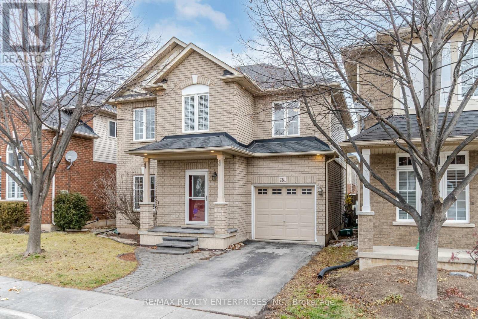 2341 Vanessa Drive, Burlington, ON - Outdoor With Facade