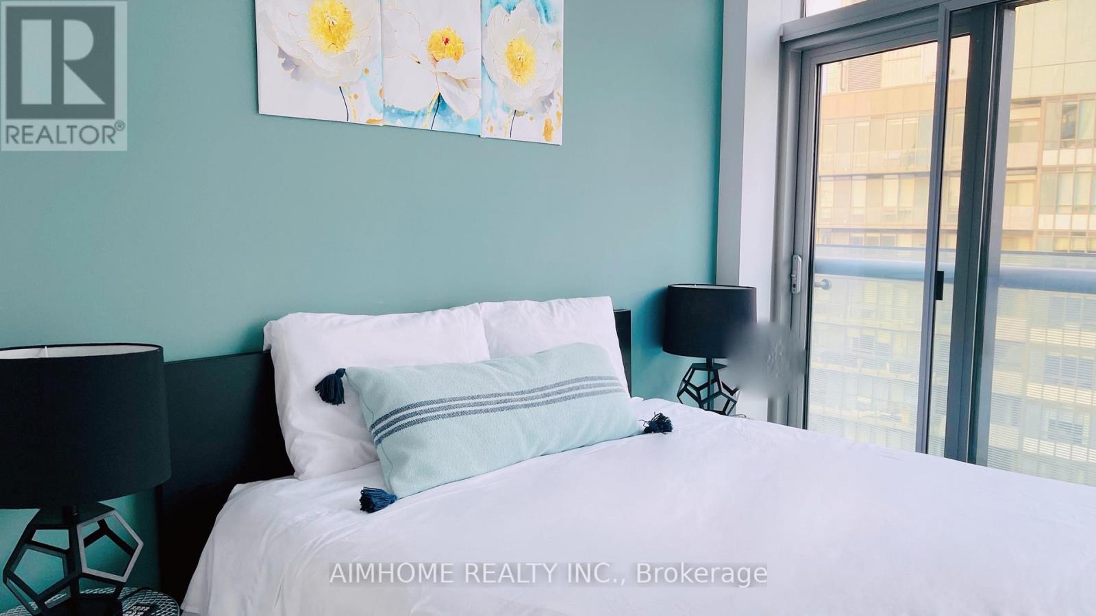 4803 - 14 York Street, Toronto, ON - Indoor Photo Showing Bedroom