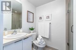 4803 - 14 York Street, Toronto, ON - Indoor Photo Showing Bathroom