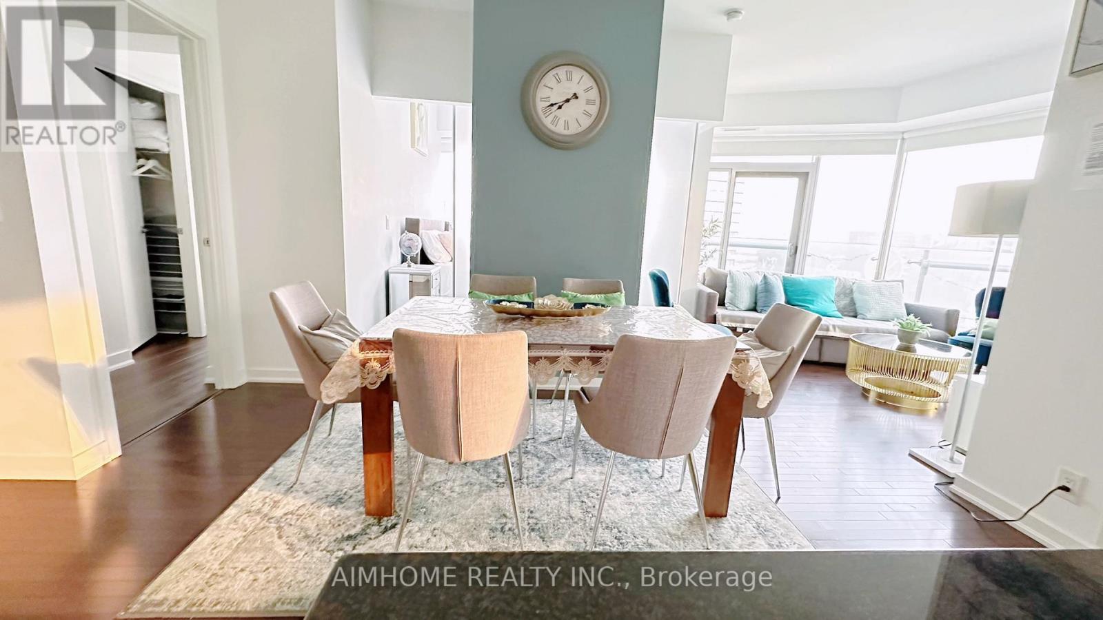 4803 - 14 York Street, Toronto, ON - Indoor Photo Showing Dining Room