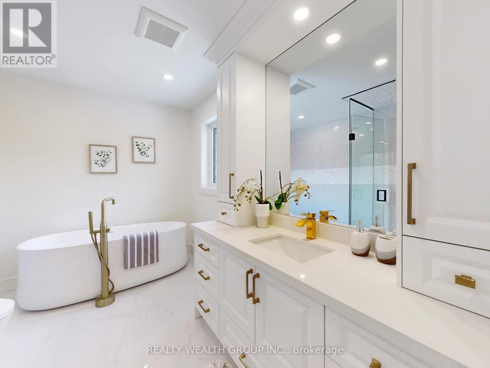 46 Sycamore Drive, Markham, ON - Indoor Photo Showing Bathroom