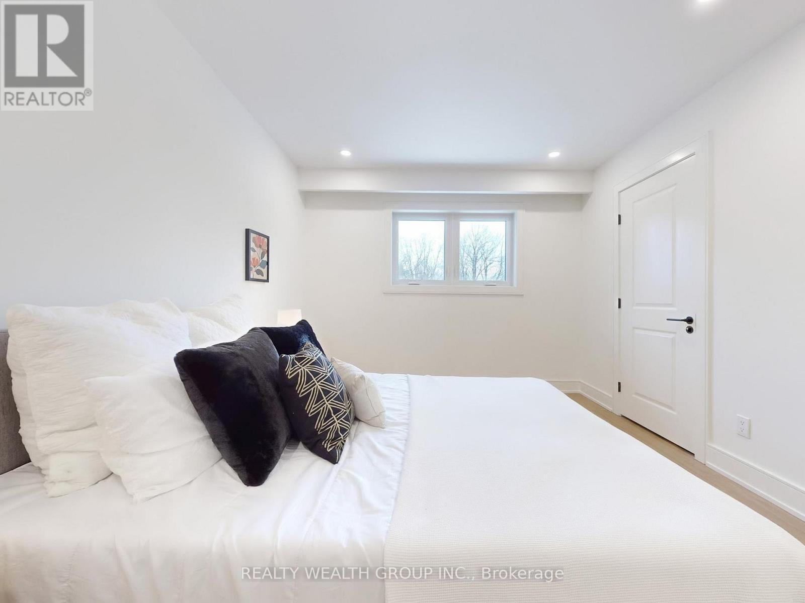 46 Sycamore Drive, Markham, ON - Indoor Photo Showing Bedroom