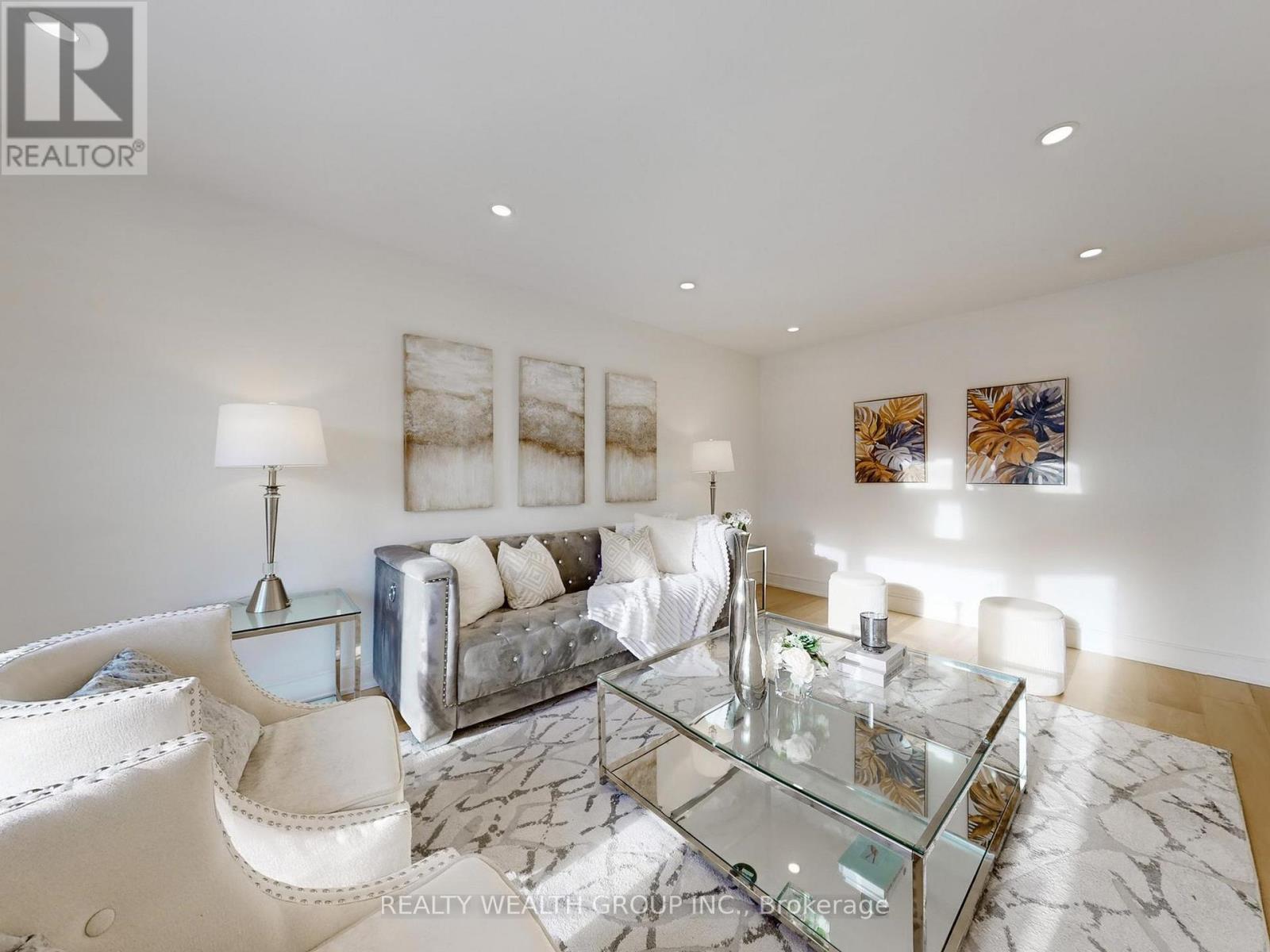 46 Sycamore Drive, Markham, ON - Indoor Photo Showing Living Room