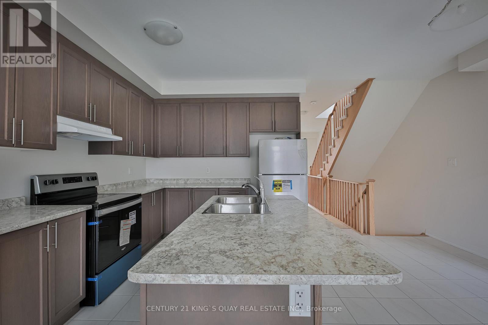 36 Sissons Way, Markham, ON - Indoor Photo Showing Kitchen With Double Sink