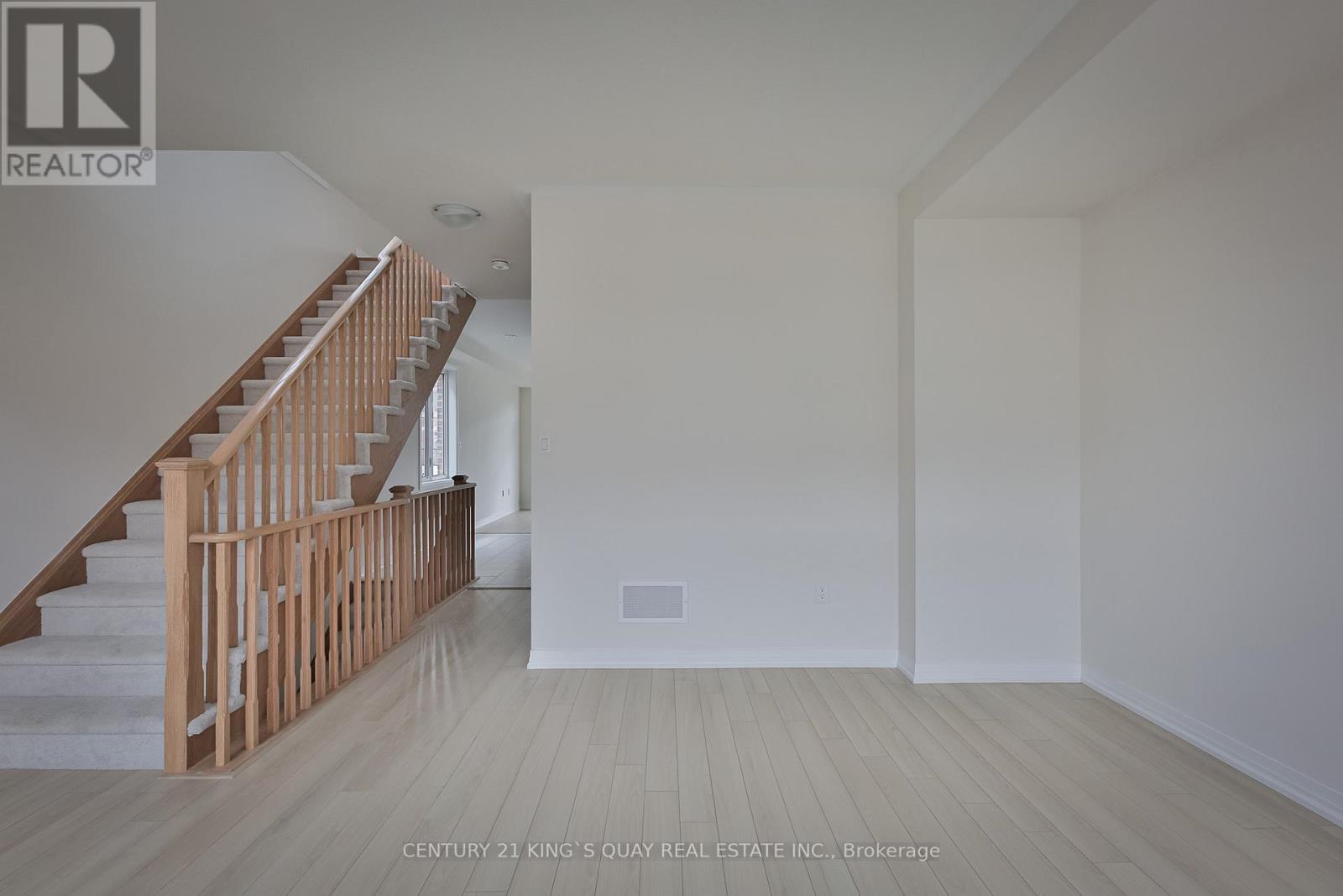 36 Sissons Way, Markham, ON - Indoor Photo Showing Other Room