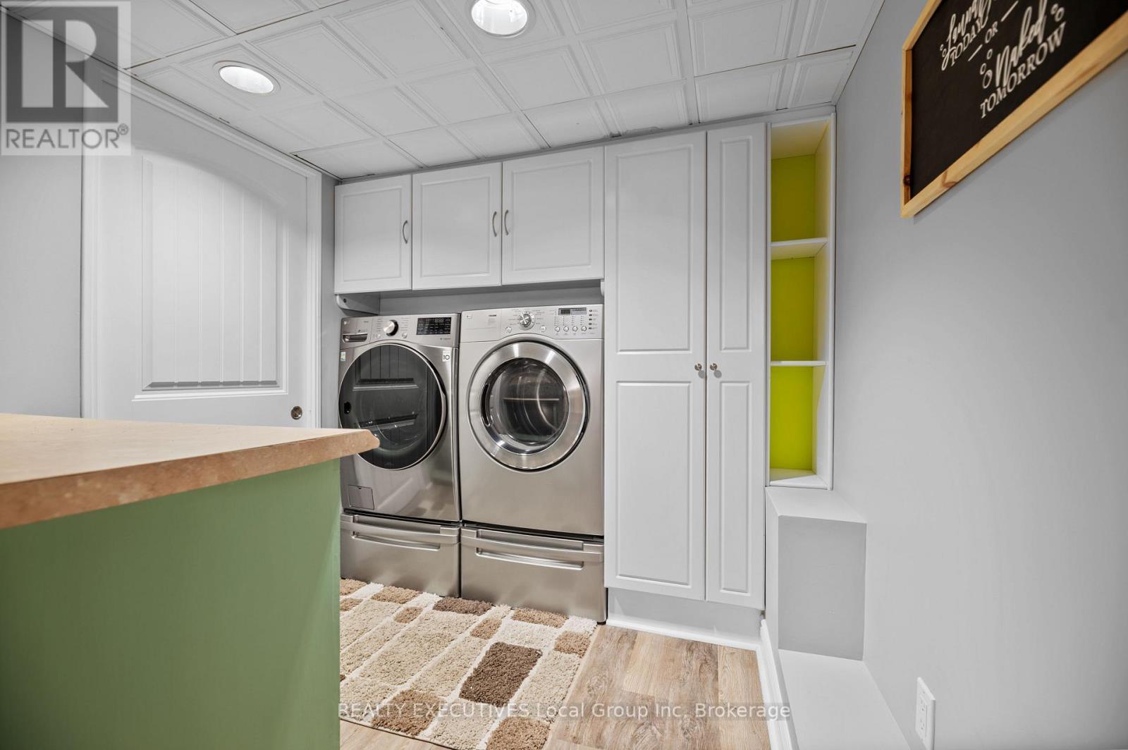 570 Nipissing Street, North Bay (West End), ON - Indoor Photo Showing Laundry Room