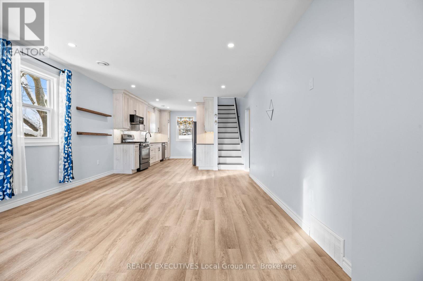 570 Nipissing Street, North Bay (West End), ON - Indoor Photo Showing Other Room