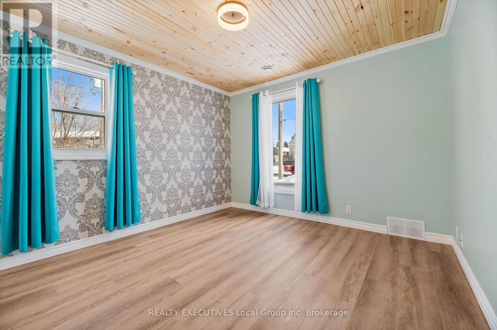 570 Nipissing Street, North Bay (West End), ON - Indoor Photo Showing Other Room