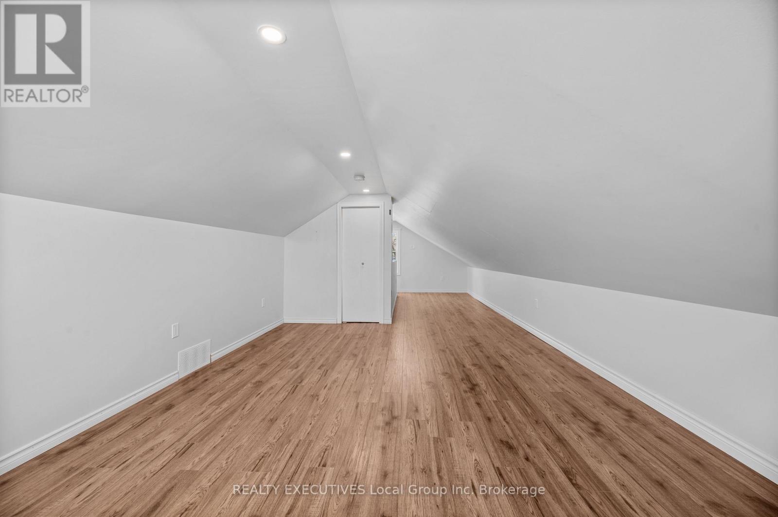 570 Nipissing Street, North Bay (West End), ON - Indoor Photo Showing Other Room