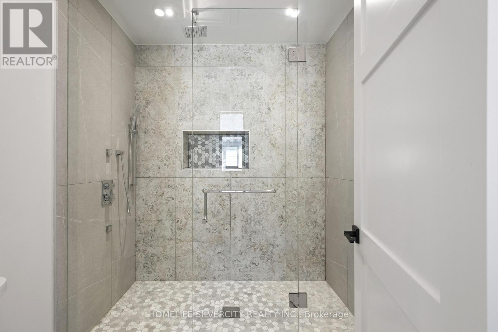 1610 Kenmuir Avenue, Mississauga, ON - Indoor Photo Showing Other Room