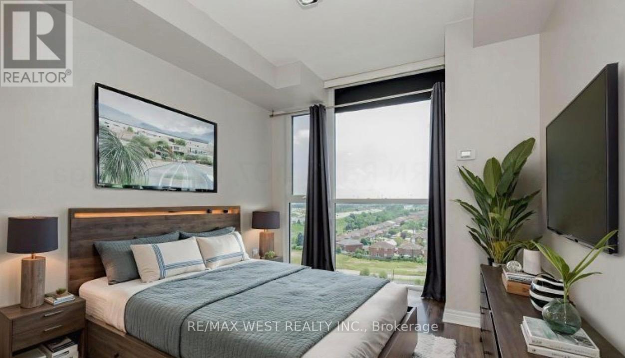 1812 - 339 Rathburn Road W, Mississauga, ON - Indoor Photo Showing Bedroom