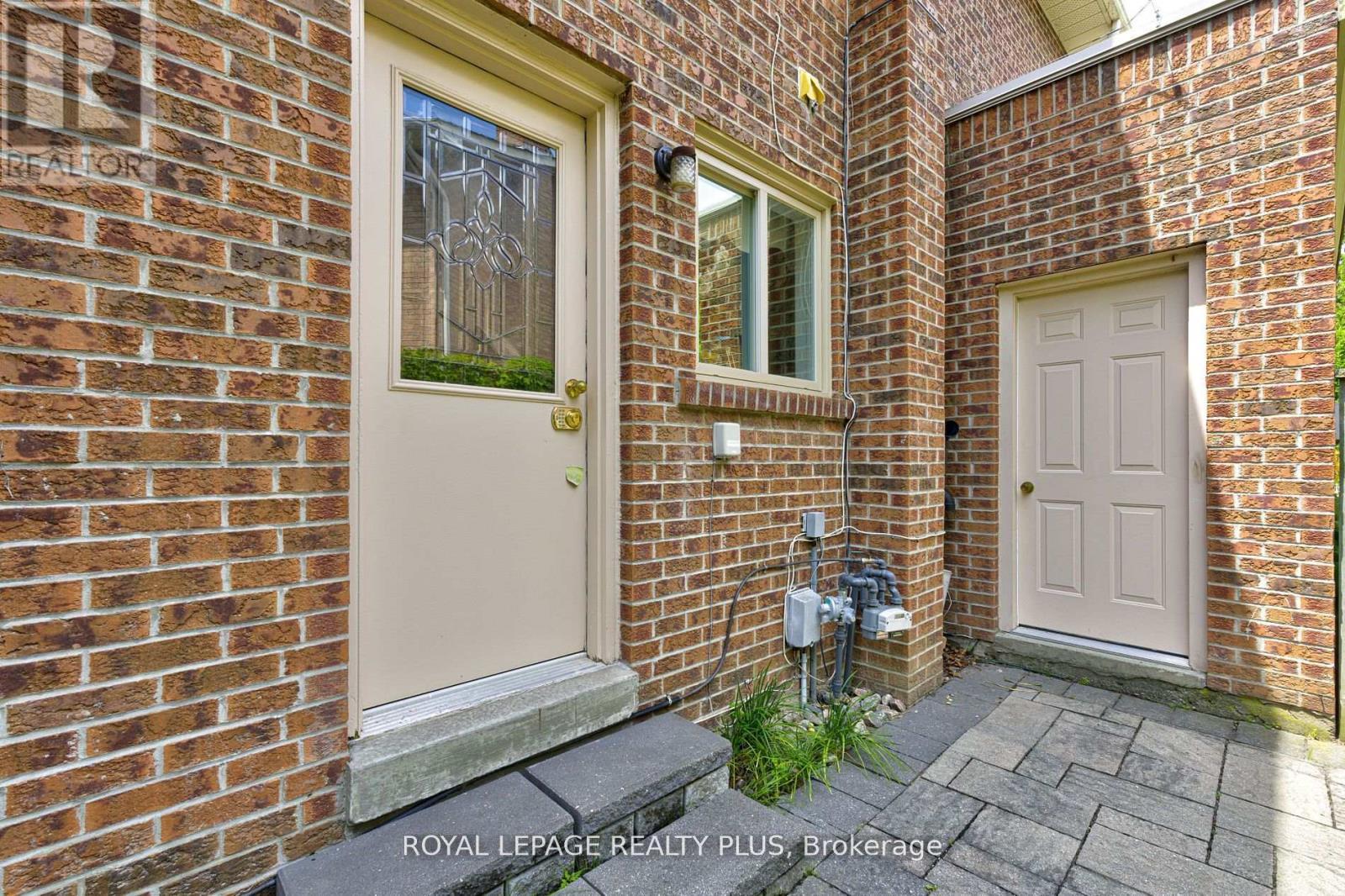 1760 Featherston Court, Mississauga, ON - Outdoor