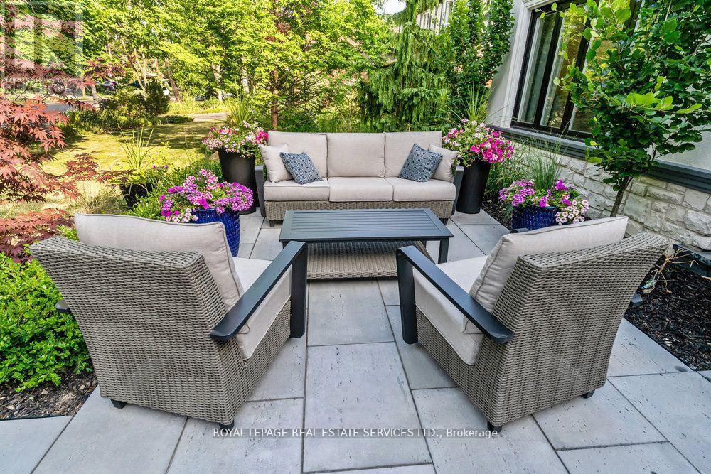 2498 Robin Drive, Mississauga, ON - Outdoor With Deck Patio Veranda With Exterior