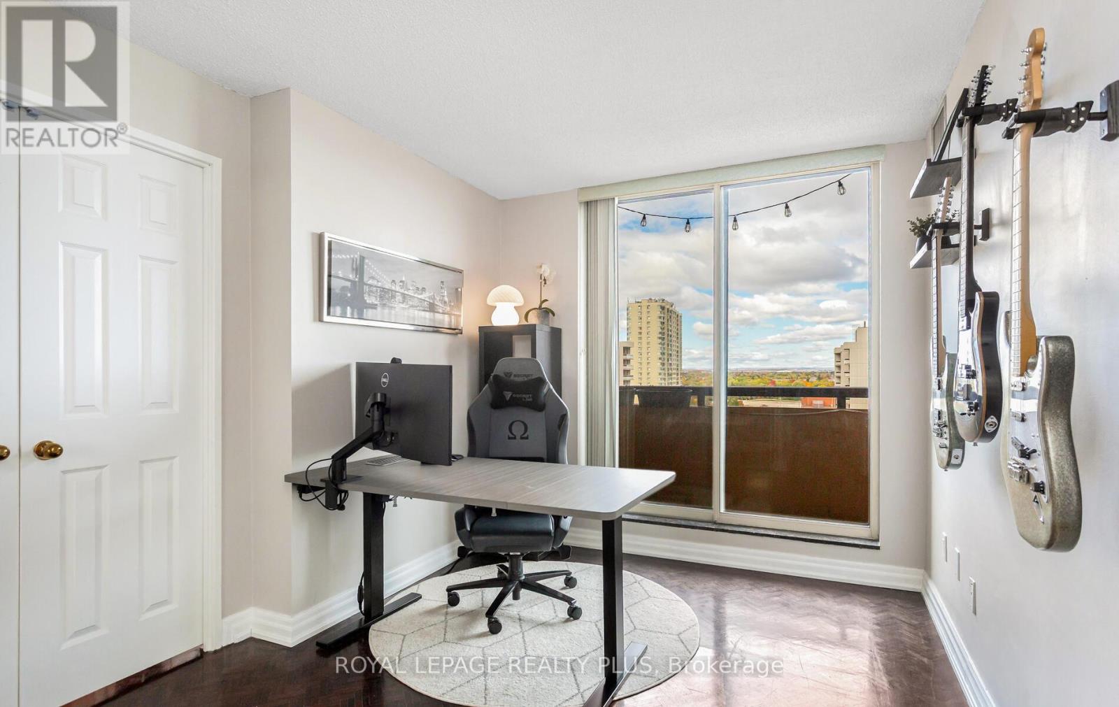 Ph8 - 5 Lisa Street, Brampton, ON - Indoor Photo Showing Office