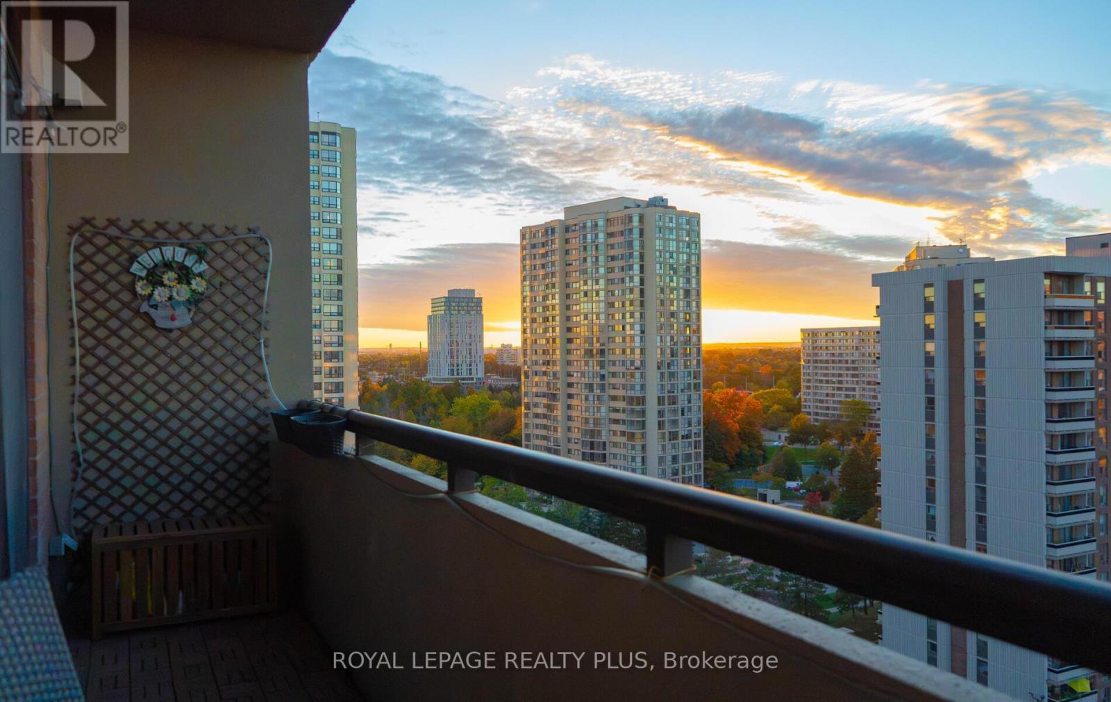 Ph8 - 5 Lisa Street, Brampton, ON - Outdoor With View