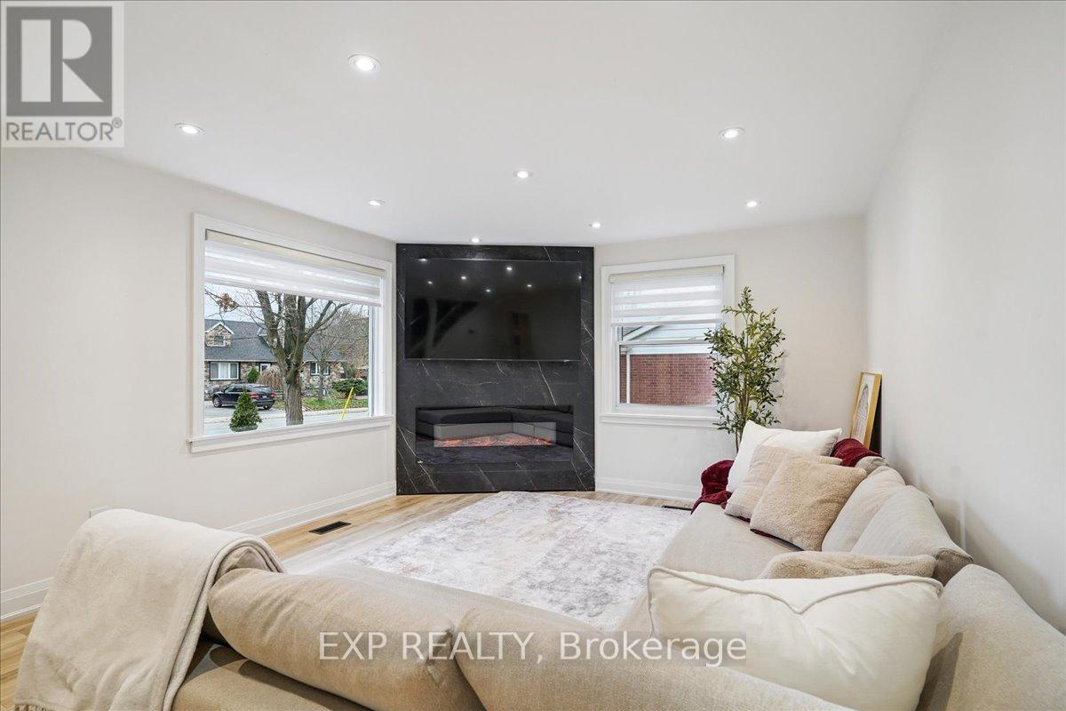 10 Harold Street, Brampton, ON - Indoor With Fireplace