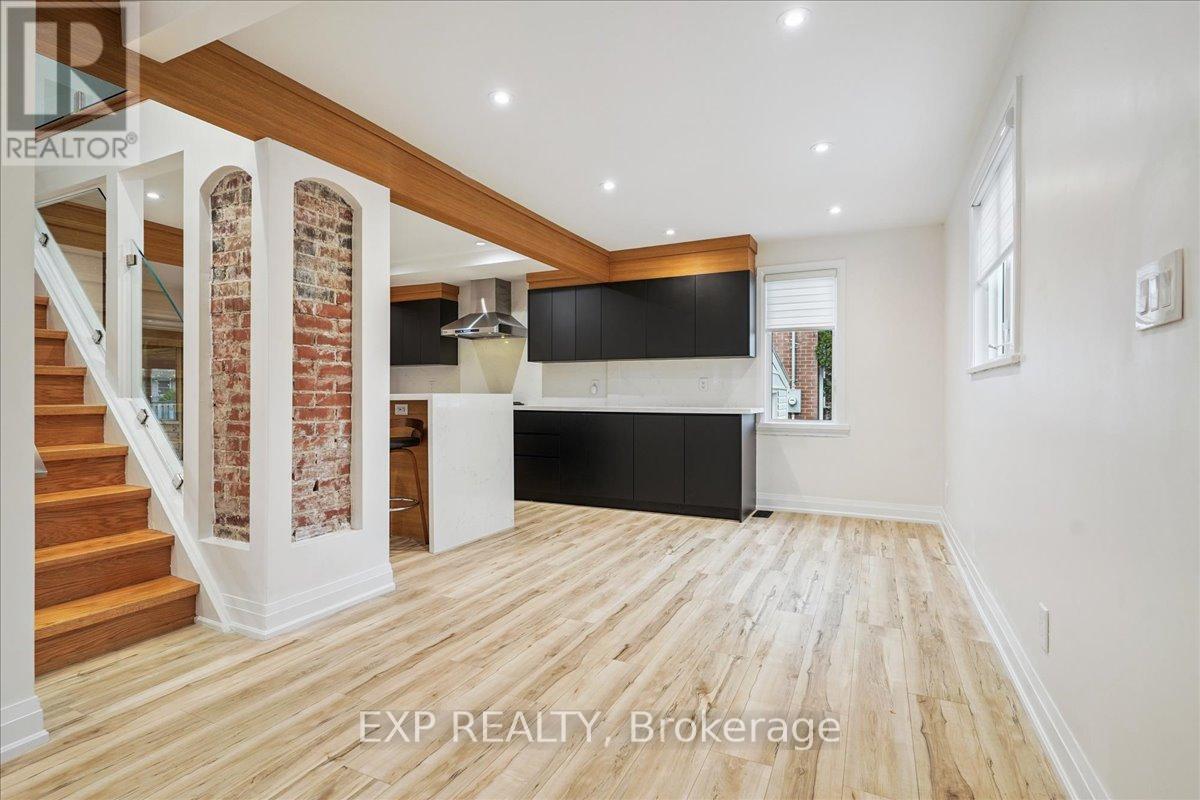 10 Harold Street, Brampton, ON - Indoor