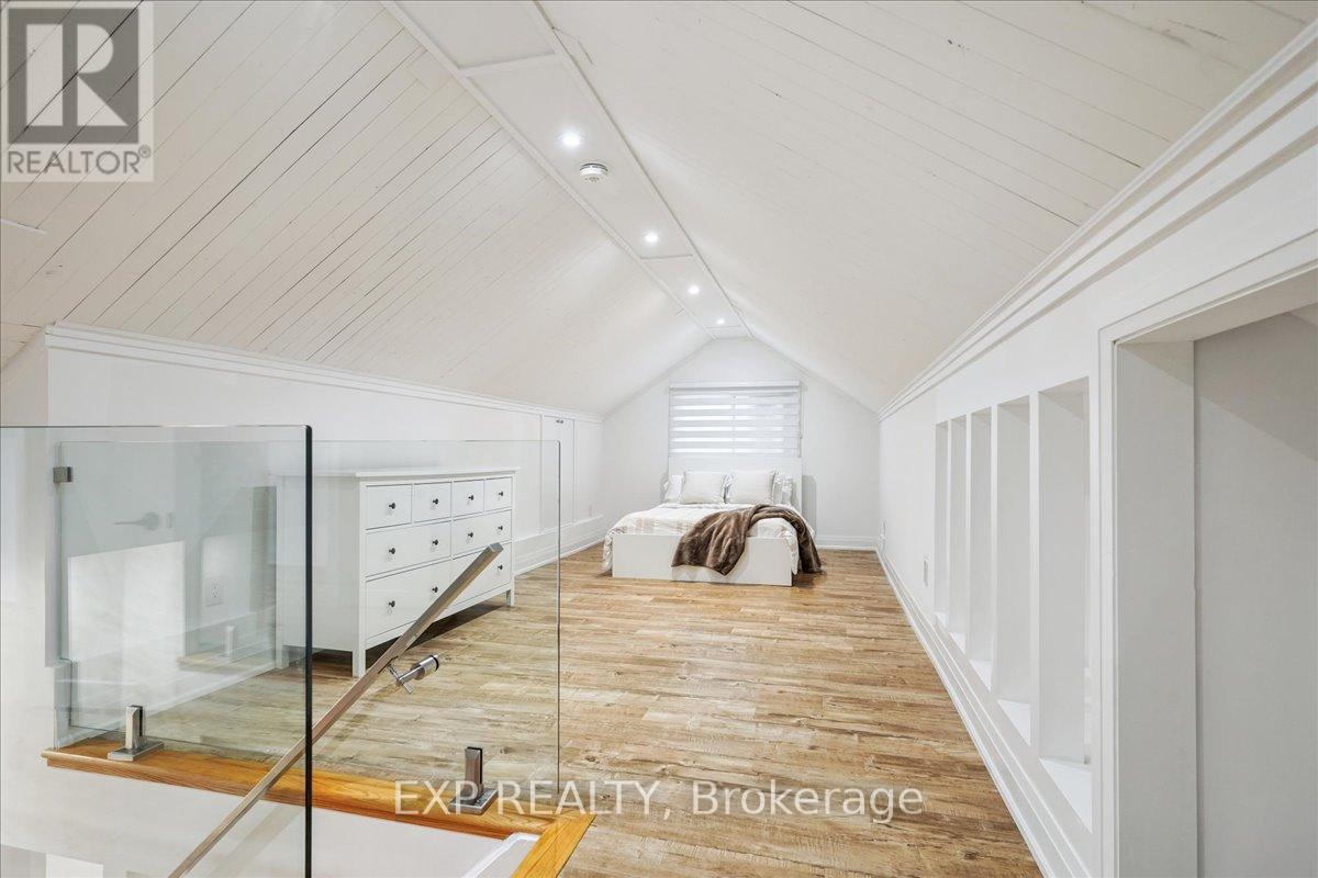 10 Harold Street, Brampton, ON - Indoor Photo Showing Other Room